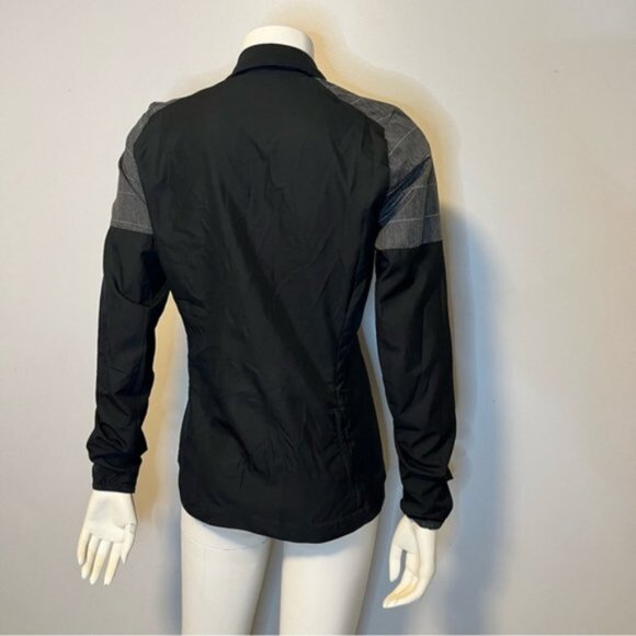 Adidas Supernova Storm Women's lightweight Jacket /windbreaker Size Small - Picture 4 of 12